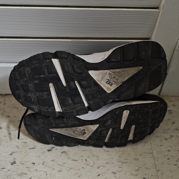 Nike Air Huarache Running Shoes 👟 - Picture 5 of 5